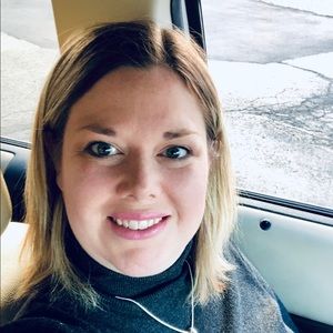 Meet your Posher, Nicole